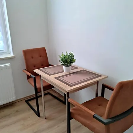 Gemuetliche 1 - Mit Kueche Und Bad Zur Eigennutzung -schuster Homes- *