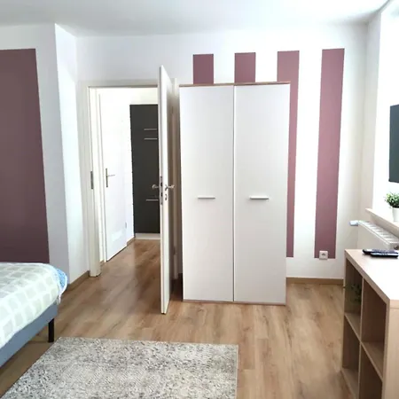 Gemuetliche 1 - Mit Kueche Und Bad Zur Eigennutzung -schuster Homes- *