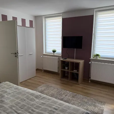Apartment Gemuetliche 1 - Mit Kueche Und Bad Zur Eigennutzung -schuster Homes- *