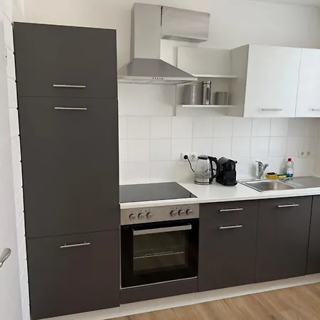 Gemuetliche 1 - Mit Kueche Und Bad Zur Eigennutzung -schuster Homes- Apartment